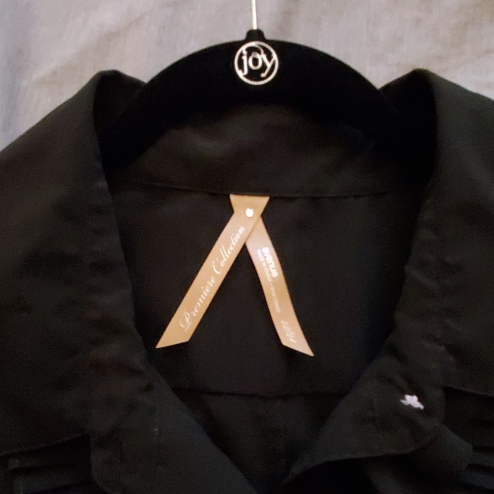 Euc Sleevless Button Down Blouse - image 5